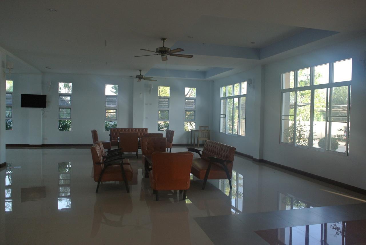 Baan Duangkamol Hotel Phitsanulok Exterior photo